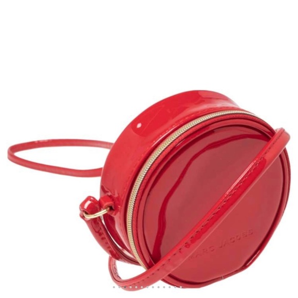 Marc Jacobs Red Crossbody Bag with Smooth Leather and Gold Zipper - Picture 3 of 10